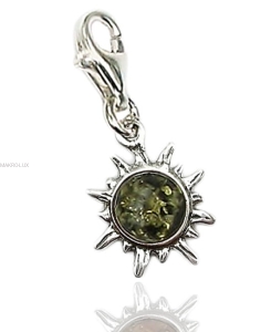 Słoneczko - srebrna zawieszka do bransolety z naturalnym bursztynem - zielony charms